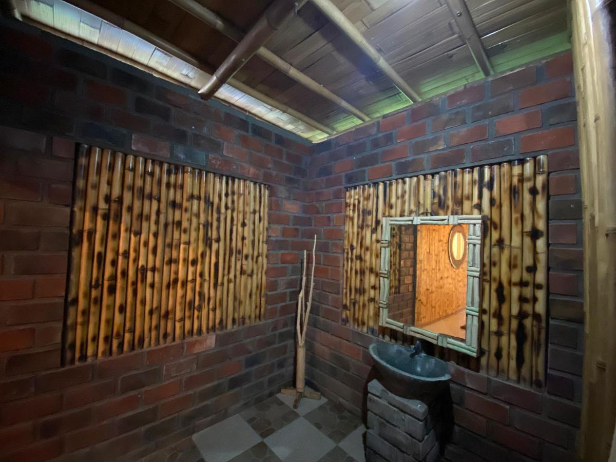 Bamboo Mount Batur Hotel กินตามานี ภายนอก รูปภาพ